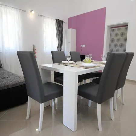 Gorica By Interhome * Baška